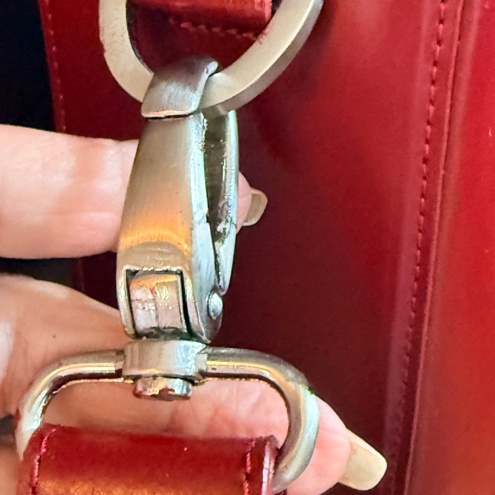 Filofax EUC Wine colored Leather
Laptop Bag & Tote or Crossbody
Never used - Picture 6 of 15